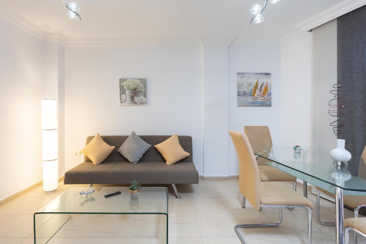 Radazul Home2Book Fantastic 160M2 Terrace Flat & Bbq מראה חיצוני תמונה