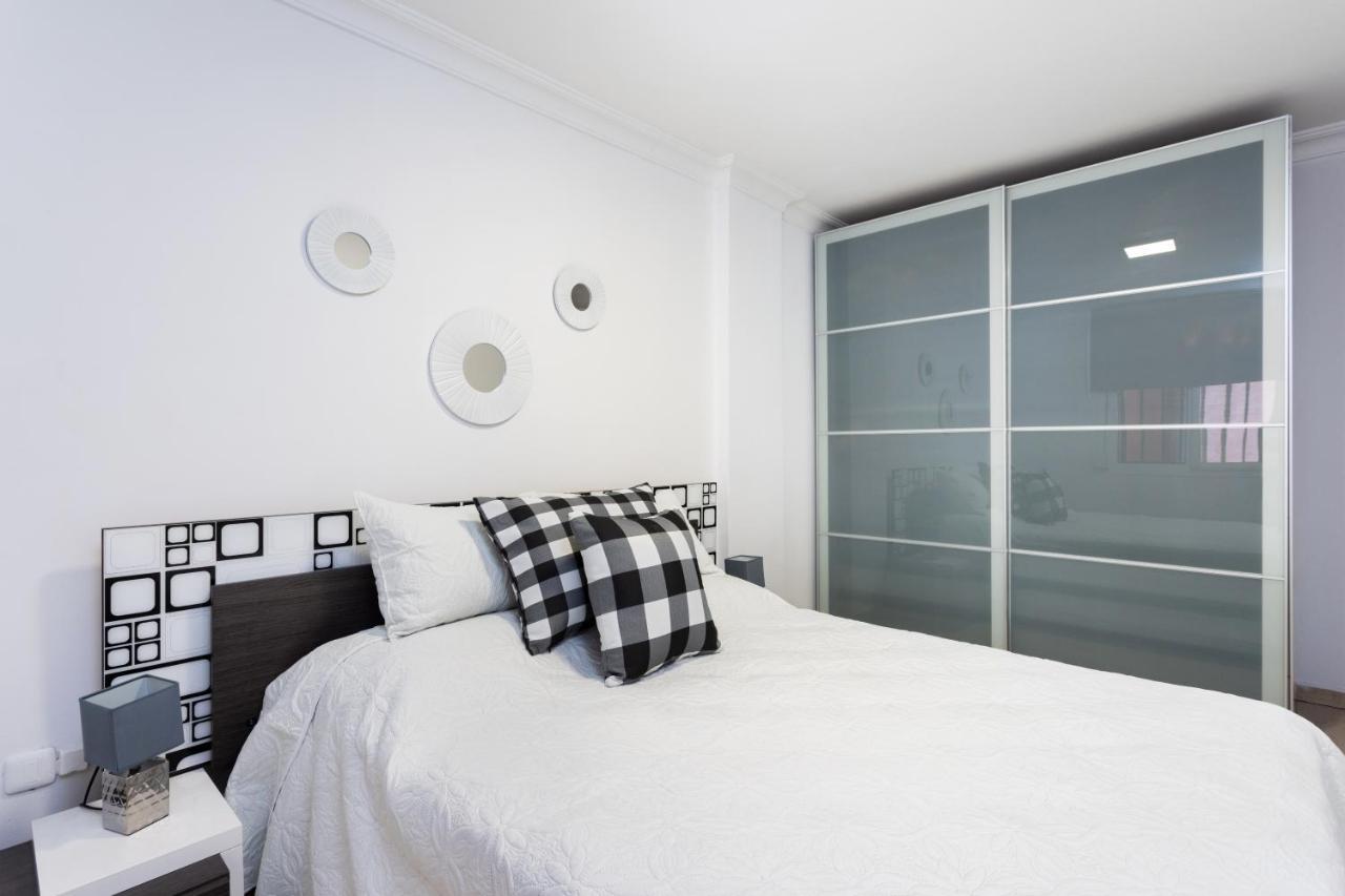 Radazul Home2Book Fantastic 160M2 Terrace Flat & Bbq מראה חיצוני תמונה