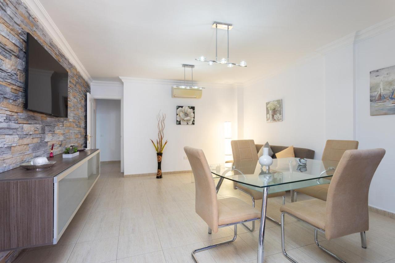 Radazul Home2Book Fantastic 160M2 Terrace Flat & Bbq מראה חיצוני תמונה