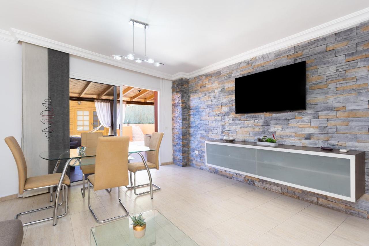 Radazul Home2Book Fantastic 160M2 Terrace Flat & Bbq מראה חיצוני תמונה