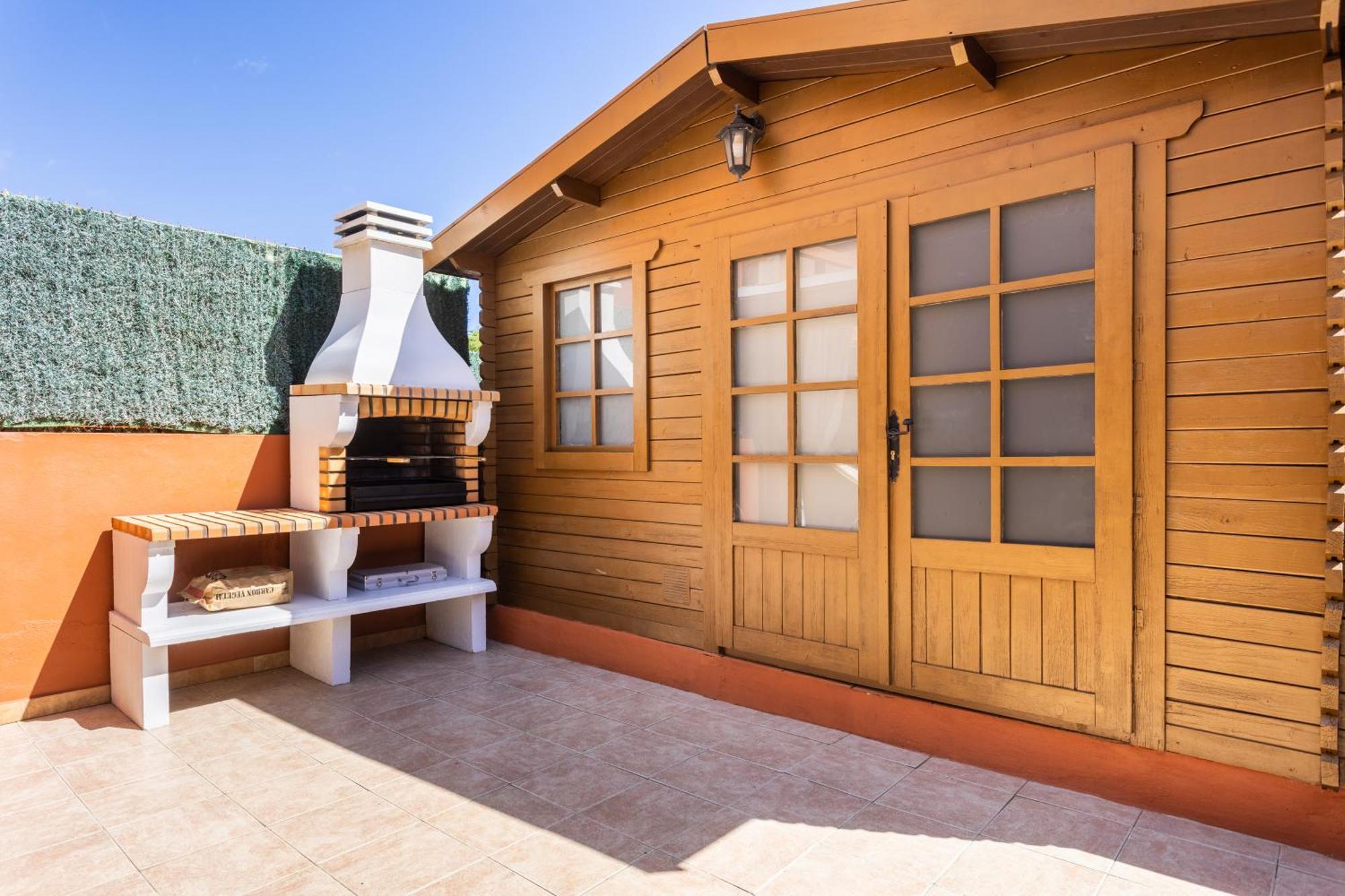 Radazul Home2Book Fantastic 160M2 Terrace Flat & Bbq מראה חיצוני תמונה